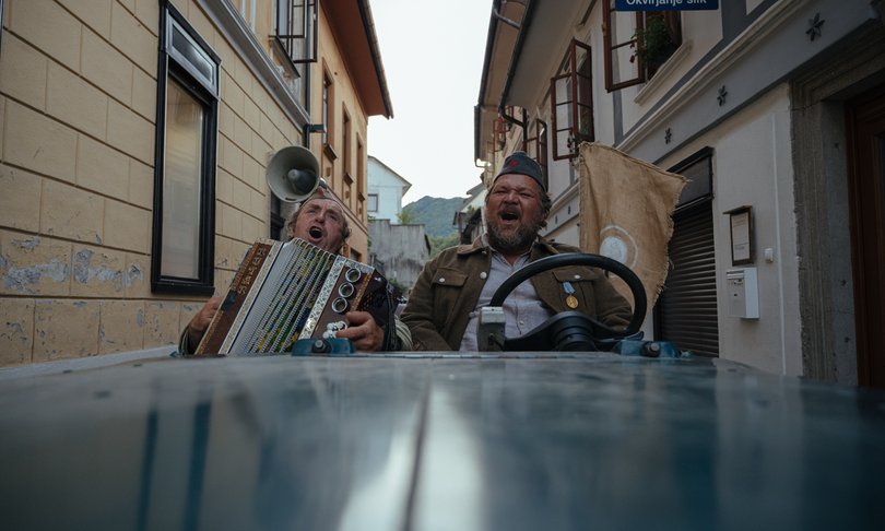 Primož Pirnat in Janez Škof kot junaka v filmu Poslednji Heroj. Foto Arhiv Studia Virc
