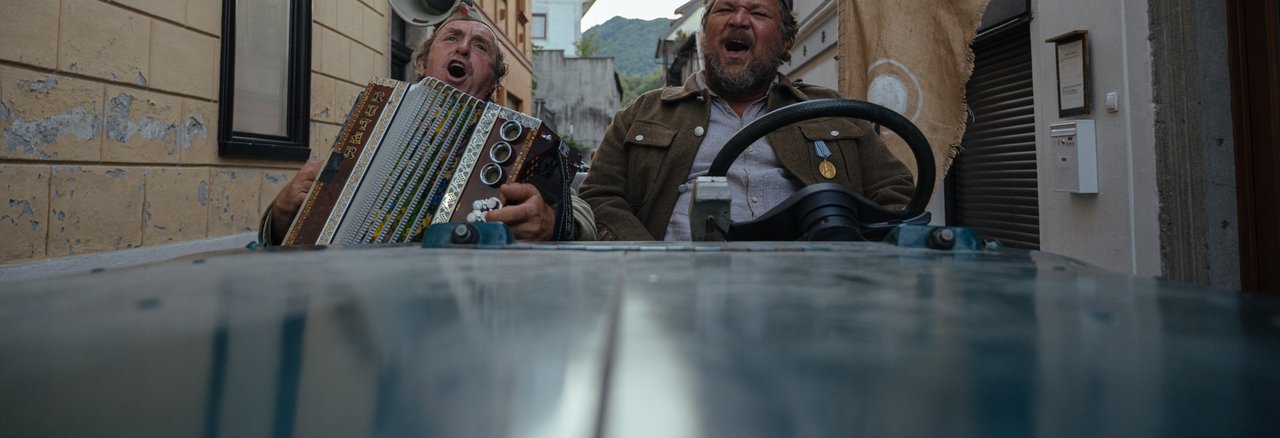 Primož Pirnat in Janez Škof kot junaka v filmu Poslednji Heroj. Foto Arhiv Studia Virc