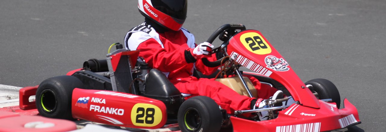 NIKA_FILM_-_snemanje_karting_2.jpg