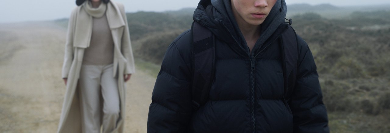Igralca Maren Eggert in Jona Levin Nicolai kot mama in sin v filmu niti besede. Foto Mitja Ličen