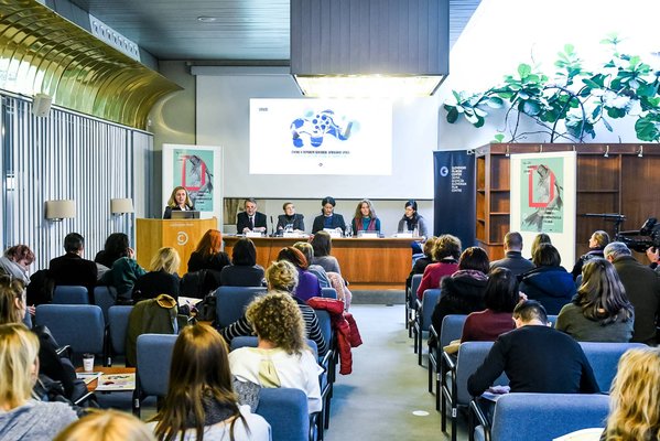 Od leve proti desni: Nataša Bučar, Enrico Vannucci, Susan Newman - Baudais, Kristina Börjeson, Maja Bogojević, Nika Gričar - foto Iztok Dimc