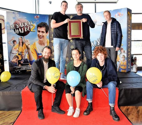 Podelitev zlate role_Košarkar naj bo 2_Klemen Kostrevc_Mare Miladinović_Matjaž Javšnik_Boris Bezić_Gaja Filač_Matija Brodnik_Foto: Kolosej
