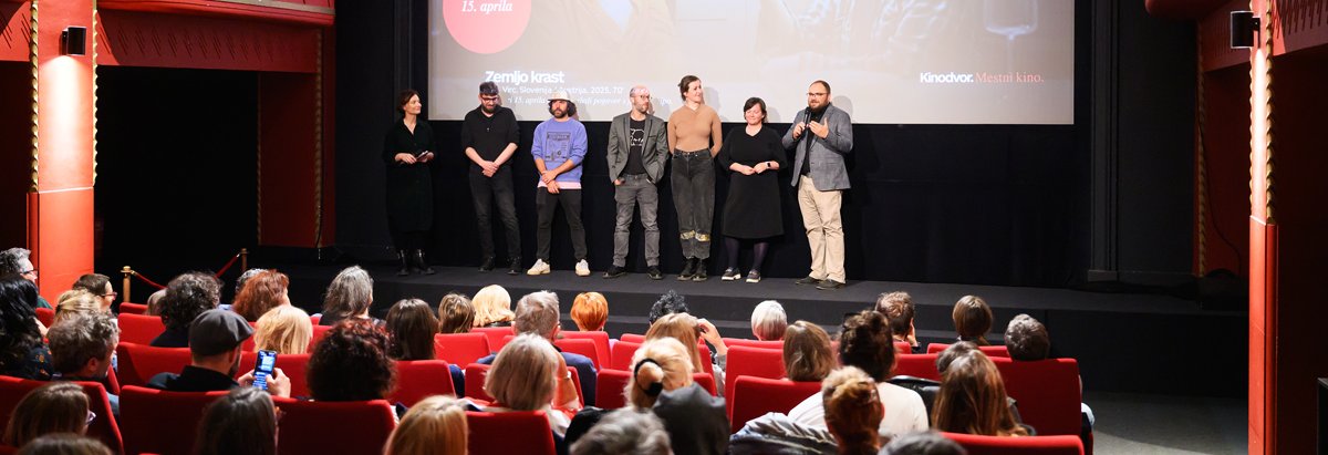 Pogovor in poklon ustvarjalcev filma - Foto: Katja Goljat
