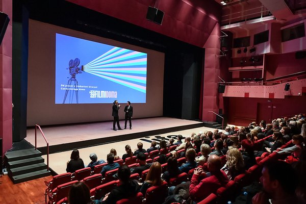 Slovenija, Avstralija in jutri ves svet - Marko Naberšnik (režiser) in Nejc Šmit (moderator) - foto Iztok Dimc