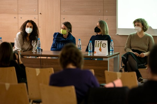 Sonja Prosenc, Petra Seliškar, Leyla Yilmaz (režiserke), Zsofia Ruttkay (scenaristka) - Foto: Matjaž Rušt