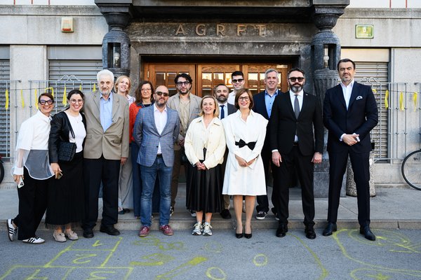 The Slovenian and Montenegrin delegations - Photo: Katja Goljat